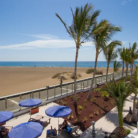 Costas Hotel 4*