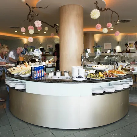 拉斯科斯塔斯酒店 4* 卡门港