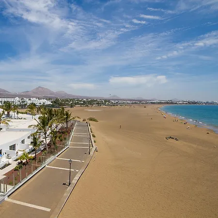 Costas Hotel
