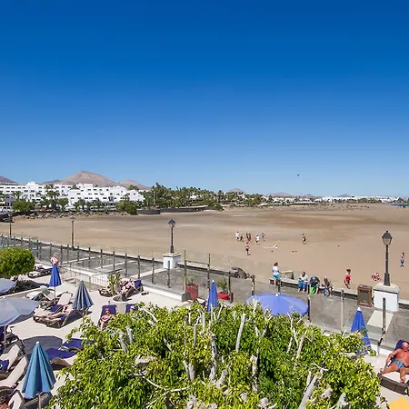 Costas Hotel