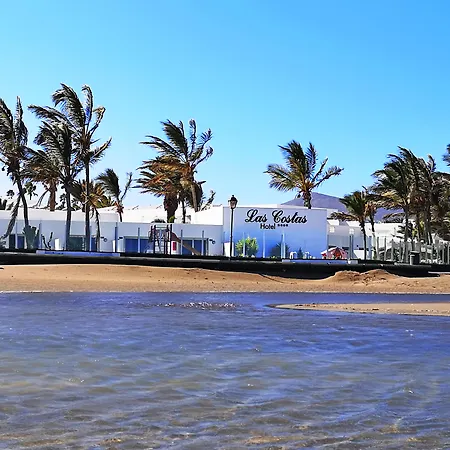 Costas Hotel 4*