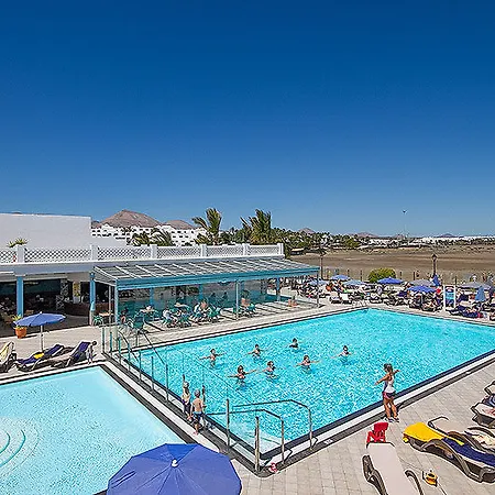 Costas Hotel 4*