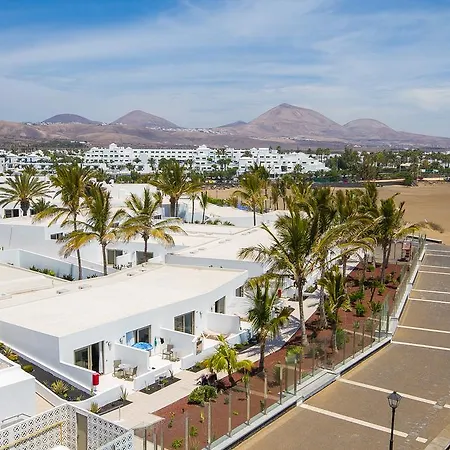 Costas Hotel