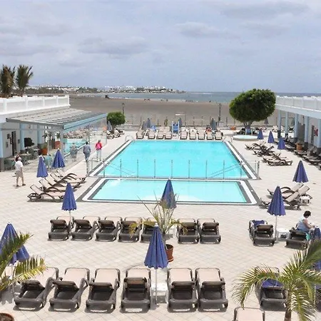 Costas Hotel