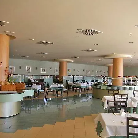 Costas Hotel